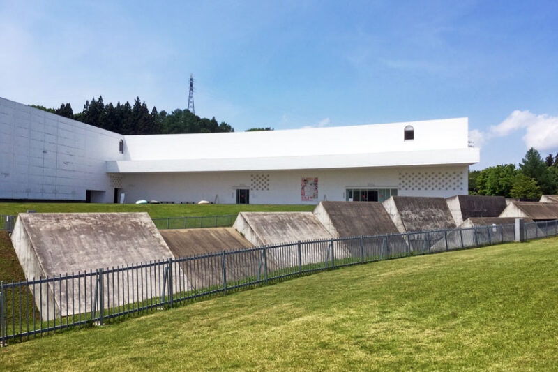 青森県立美術館の画像